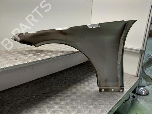 Used Right front fenders Right front fenders MERCEDES-BENZ C-CLASS (W204) C 180 CDI (204.000) (120 hp) 39980370 39980370