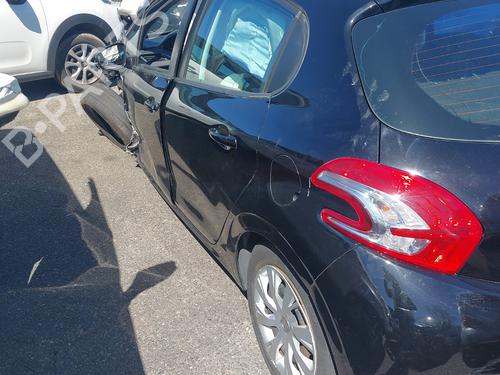 Rear fog light PEUGEOT 208 I (CA_, CC_) 1.4 HDi | BP30940465C37 