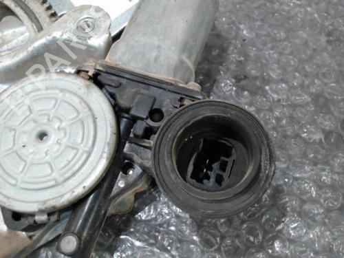 Used Rear right window mechanism Rear right window mechanism TOYOTA RAV 4 II (_A2_) 2.0 D 4WD (CLA20_, CLA21_, CLA20R, CLA21R) (116 hp) 24745325 24745325