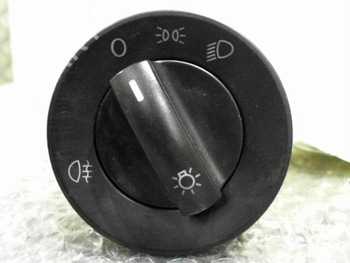 Headlight switch VW POLO (9N_, 9A_) 1.4 TDI | BP24763682I24 