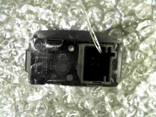 Used Right rear window switch Right rear window switch CITROËN C4 Picasso I MPV (UD_) 1.6 HDi (109 hp) 24743156 24743156