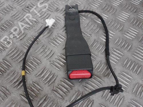 Seat buckle PEUGEOT 108 1.0 VTi | BP24767652I32
