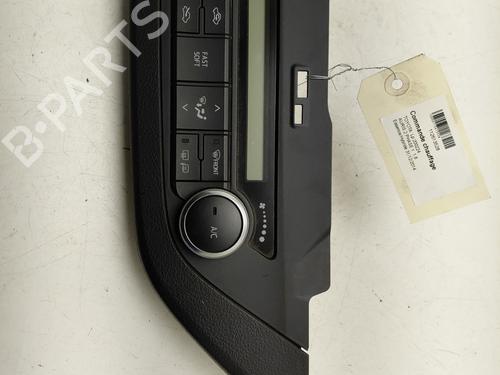 climate-control-toyota-auris-_e18_-2012-2013-2014-2015-2016-2017-2018-2019-29251559 main image