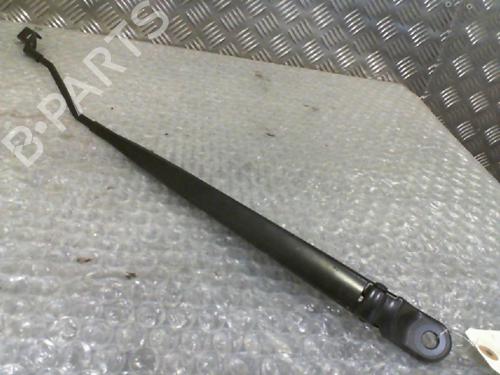 Used Front windshield wiper arm CITROËN C3 Picasso (SH_) 1.6 HDi (90 hp) 24762552