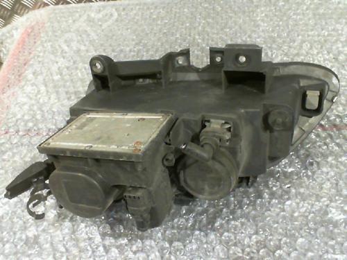 Right headlight RENAULT ESPACE III (JE0_) 2.2 dCi (JE0K) | BP25263077C29 