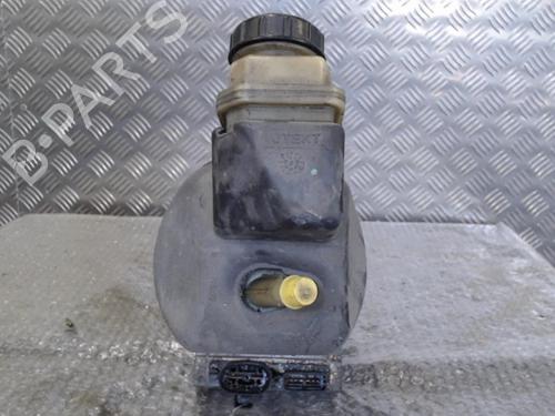 Styring servopumpe RENAULT LAGUNA III (BT0/1) 1.5 dCi (BT00, BT0A, BT0T, BT1J) (110 hp) 24765518