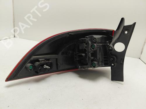 right-taillight-renault-clio-iii-grandtour-kr01_-2007-37022512 main image