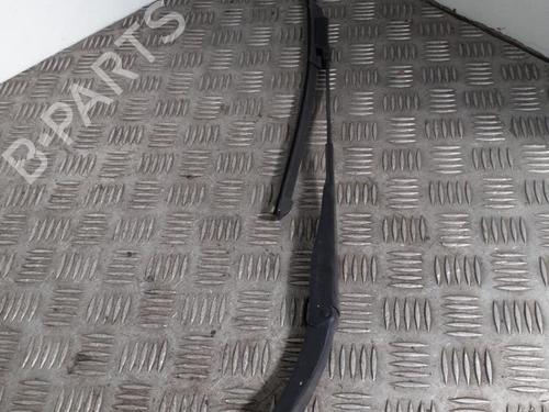 Used Front windshield wiper arm DACIA LOGAN MCV II TCe 90 (K8M1, K8MA, K8AC) (90 hp) 24747673
