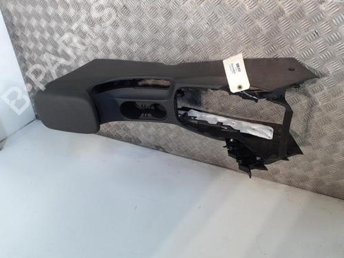 Used Armrest / Center console Armrest / Center console HYUNDAI KONA (OS, OSE, OSI) 1.6 CRDi e-VGT (136 hp) 24756327 24756327