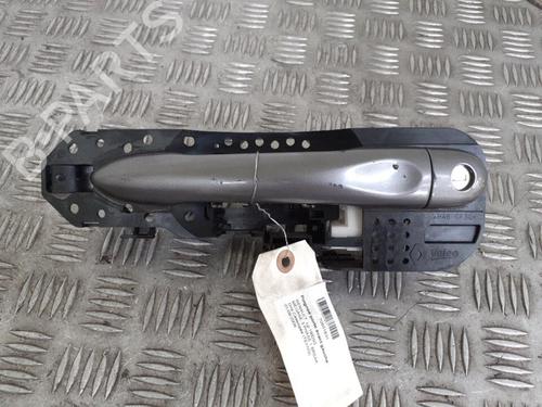 Used Front left exterior door handle RENAULT MEGANE III Grandtour (KZ0/1) 1.5 dCi (KZ1M, KZ1W, KZ0R) (106 hp) 24747560