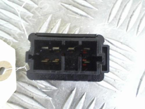 Used Right front window switch Right front window switch CITROËN C3 I (FC_, FN_) 1.6 16V (109 hp) 24740282 24740282