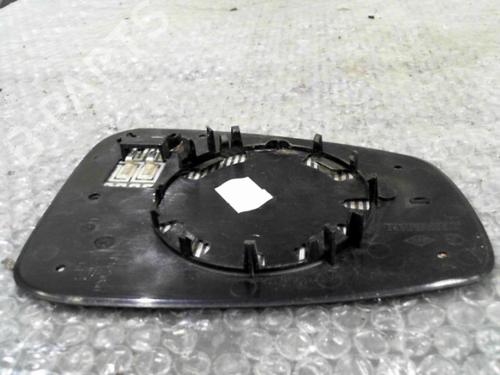 Używane Szkło lusterka lewego RENAULT MEGANE III Hatchback (BZ0/1_, B3_) 1.5 dCi (BZ09, BZ0D, BZ1W, BZ29, BZ14) (110 hp) 24765449