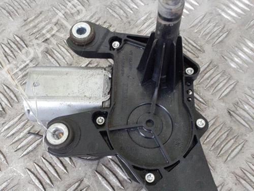 Used Rear wiper motor DACIA SANDERO 1.4 MPI LPG (72 hp) 24747634