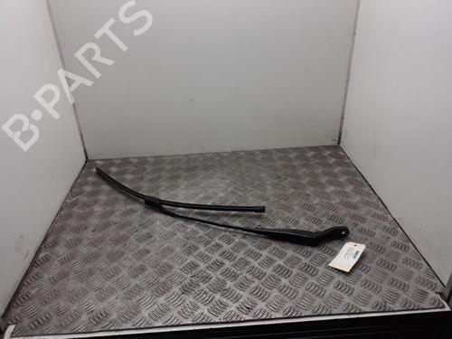 Used Front windshield wiper arm CITROËN C3 / C3 ORIGIN III (SX) 1.5 BlueHDi 100 (SXYHYP, SXYHTU) (102 hp) 24742354