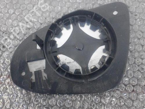 Used Right mirror glass KIA CARENS III MPV (UN) 2.0 CRDi 140 (140 hp) 25030333