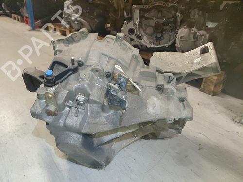 Gearbox VOLVO S60 I (384) 2.4 D | BP31910145M3 - Image 3