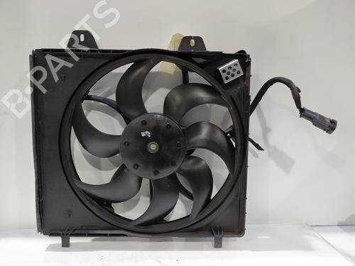 Used Radiator fan PEUGEOT 2008 II (UD_, US_, UY_, UJ_, UR_, UC_) 1.2 PureTech 130 (USHNS, URHNS) (130 hp) 30571655
