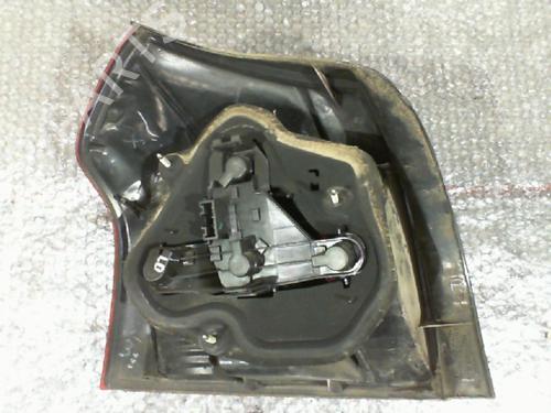 right-taillight-toyota-corolla-_e12_-2001-2002-2003-2004-2005-2006-2007-2008-24746064 main image