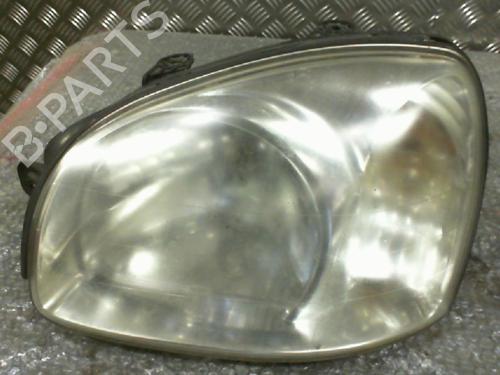 Used Right headlight HYUNDAI SANTA FÉ I (SM) 2.0 CRDi 4x4 (125 hp) 24755797