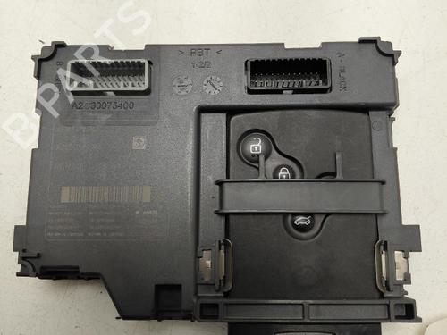 Used Card reader Card reader RENAULT CLIO IV (BH_) 1.5 dCi 110 (110 hp) 40526945 40526945