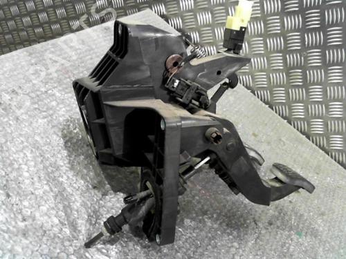 Break pedal MERCEDES-BENZ B-CLASS Sports Tourer (W245) B 180 CDI (245.207) | BP24762850I19 