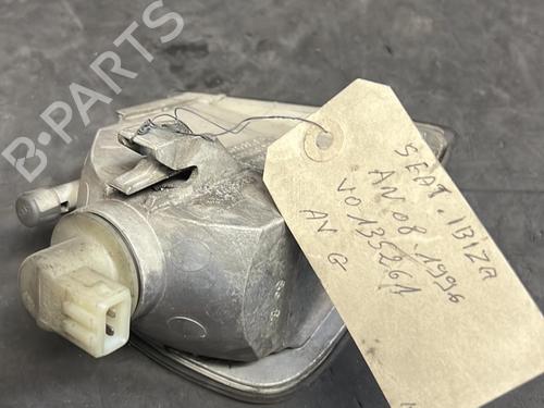 Used Left front indicator SEAT IBIZA II (6K1) 1.4 i (60 hp) 24770287