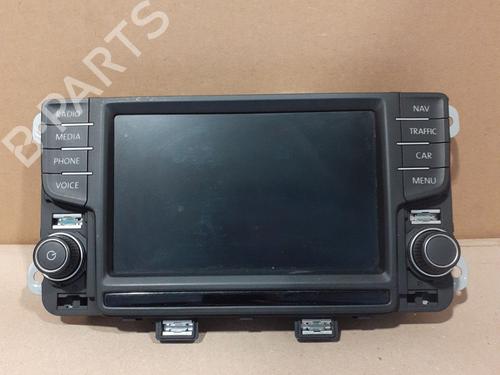 Used Radio VW POLO V (6R1, 6C1) 1.2 TSI 16V (90 hp) 24753326