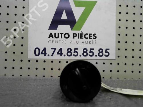 Used Headlight switch Headlight switch VW POLO IV (9N_, 9A_) 1.4 TDI (70 hp) 24763682 24763682