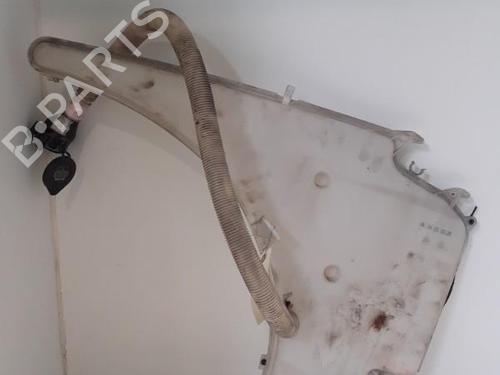 windscreen-washer-tank-bmw-1-e87-2003-2004-2005-2006-2007-2008-2009-2010-2011-2012-2013-24746783 main image
