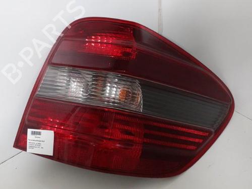 Used Right taillight Right taillight MERCEDES-BENZ M-CLASS (W164) ML 320 CDI 4-matic (164.122) (224 hp) 24741313 24741313