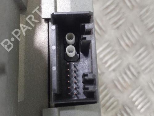 display-monitor-peugeot-407-coupe-6c_-2005-24739781 main image