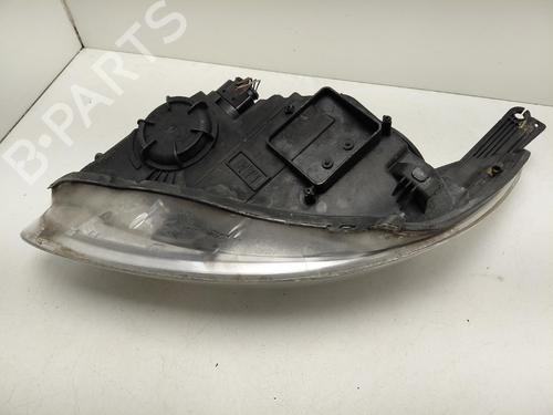 Used Right headlight Right headlight FORD FOCUS III Turnier 1.6 TDCi (115 hp) 39938418 39938418