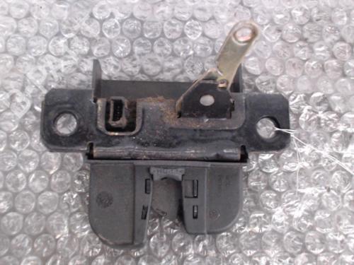 Used Tailgate lock VW GOLF IV (1J1) 1.9 TDI (115 hp) 24764928
