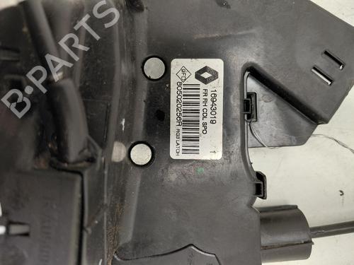 front-right-lock-renault-megane-iv-hatchback-b9amn_-2015-36765056 main image