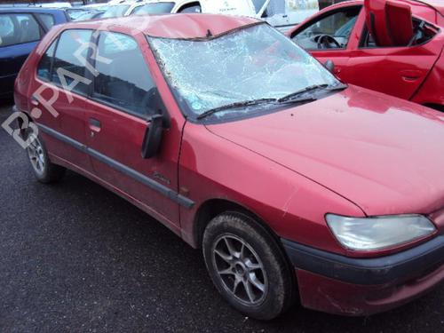 Right taillight PEUGEOT 306 Hatchback (7A, 7C, N3, N5) 1.9 D | BP24769663C35 