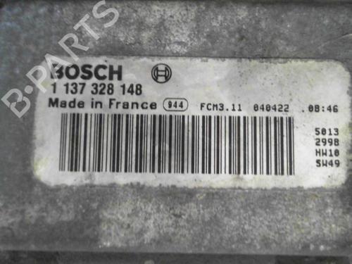 radiator-fan-volvo-v50-545-2003-2004-2005-2006-2007-2008-2009-2010-2011-2012-24754671 main image