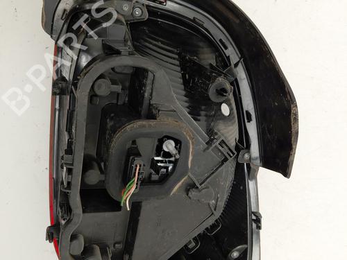 Used Left taillight Left taillight CITROËN C3 III (SX) 1.2 THP 110 (SXHNPS, SXHNZT, SXHNZ6) (110 hp) 33869612 33869612