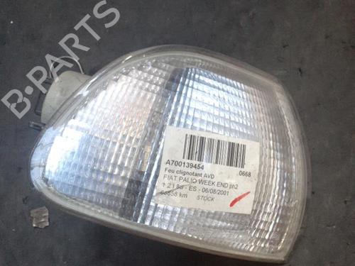 Used Right front indicator Right front indicator FIAT PALIO Weekend (178_, 173_, 373_, 374_, 171_) 1.2 (178DYA1A, 178DXS1A) (60 hp) 24748535 24748535