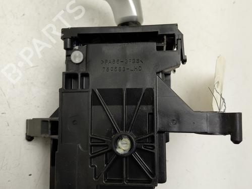 Used Gear lever Gear lever TOYOTA AURIS (_E18_) 1.8 Hybrid (ZWE186_, ZWE186R) (136 hp) 29251560 29251560