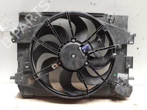 Used Radiator fan Radiator fan DACIA DOKKER MPV (KE_) 1.2 TCe (KEM0, KEAY) (115 hp) 27614797 27614797