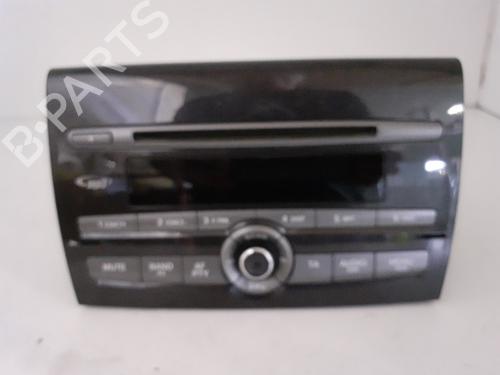 Used Radio FIAT BRAVO II (198_) 1.4 T-Jet (198AXG1B) (120 hp) 26901676