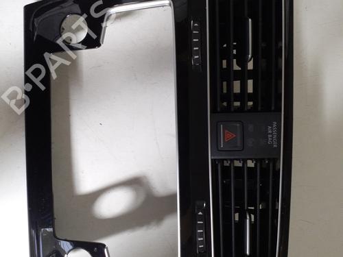 Used Air vent VW GOLF VII (5G1, BQ1, BE1, BE2) 1.2 TSI (105 hp) 27856094