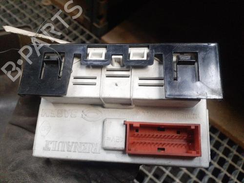 Used Display monitor Display monitor RENAULT MEGANE II (BM0/1_, CM0/1_) 1.4 16V (BM0B, CM0B) (98 hp) 24771138 24771138