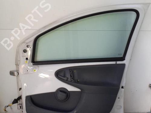 Right front door PEUGEOT 107 (PM_, PN_) 1.4 HDi | BP24756958C3