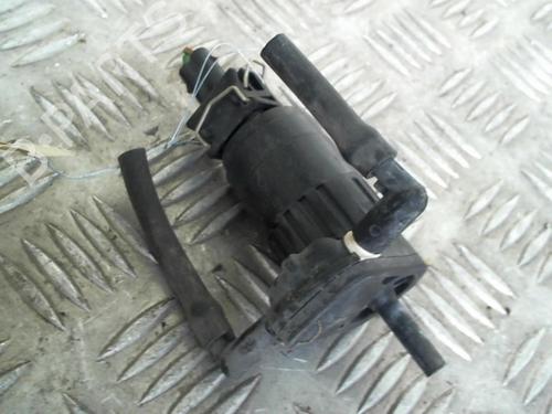 Used Washer pump Washer pump FIAT DOBLO Bus (263_) 1.6 D Multijet (263AXD1B, 263AXX1B) (105 hp) 24749133 24749133
