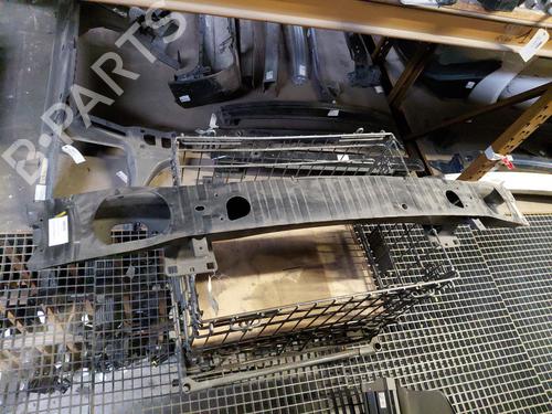 Used Front bumper reinforcement LAND ROVER RANGE ROVER III (L322) 3.0 D 4x4 (177 hp) 30362748