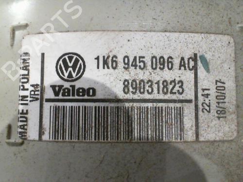 Right taillight VW GOLF V (1K1) 1.9 TDI | BP24742818C35 - Image 2