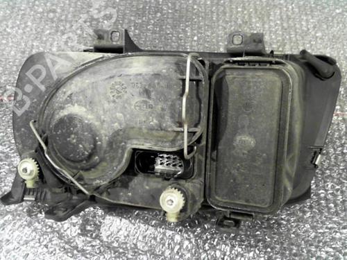 Used Right headlight Right headlight VW BORA Variant (1J6) 1.9 TDI (115 hp) 24743481 24743481
