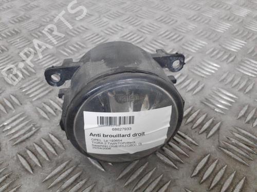 Used Right front fog light OPEL TIGRA TwinTop (X04) 1.3 CDTI (R97) (69 hp) 24747913