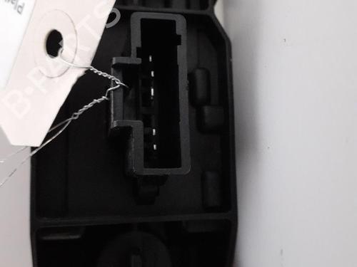 Used Lamp holder Lamp holder DACIA SANDERO 1.2 16V (75 hp) 24750339 24750339